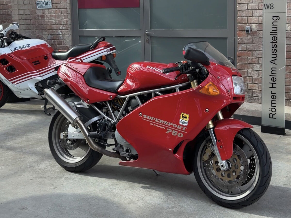 ducati-750-supersport_min